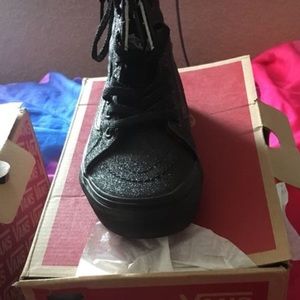 Brand New Girls Blk Sprkl Vans